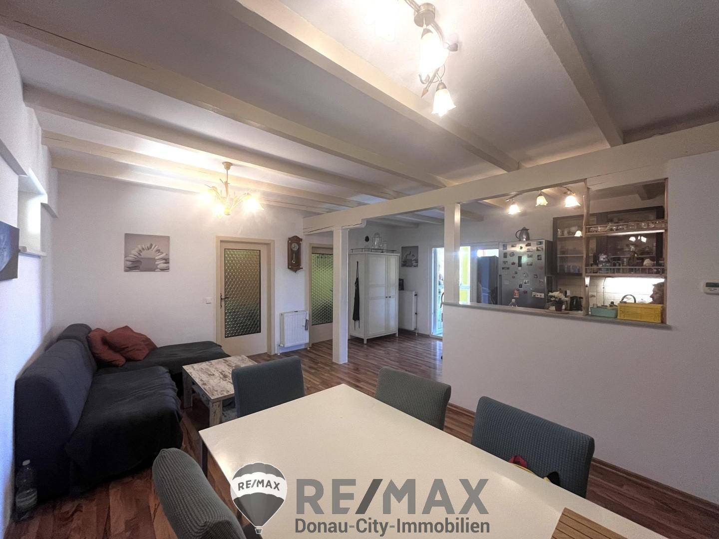 12 Bungalow 1 - Wohnzimmer
