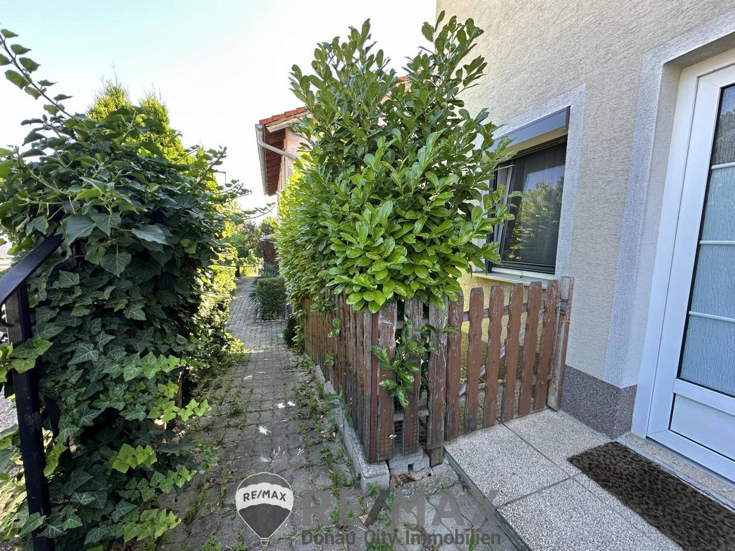 27 Eingangsbereich