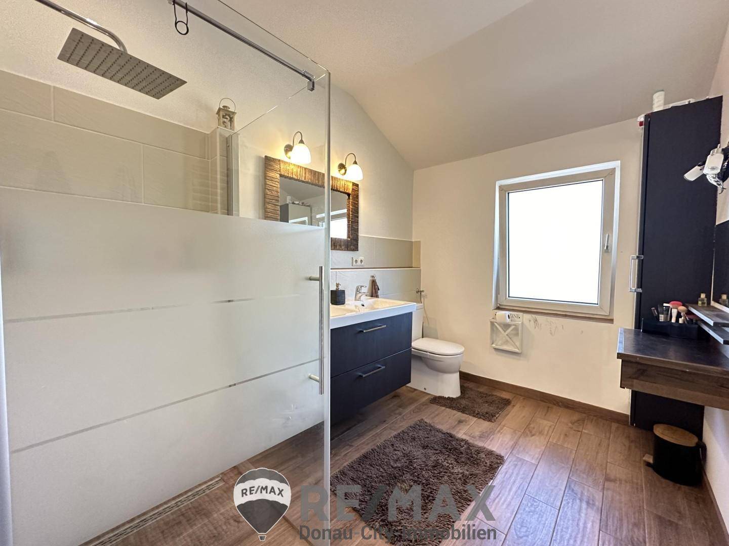 22 Badezimmer 1