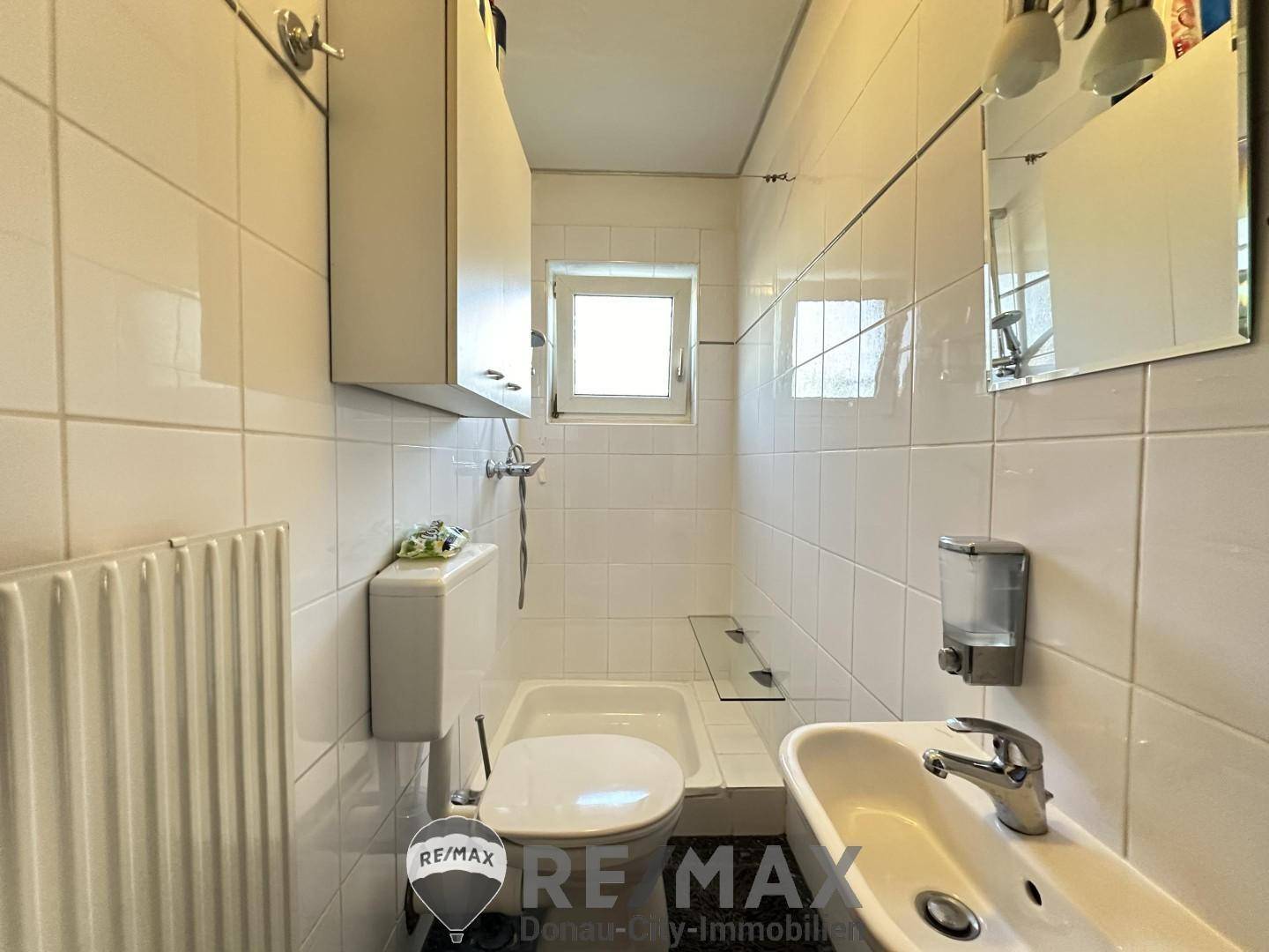 24 Badezimmer 2