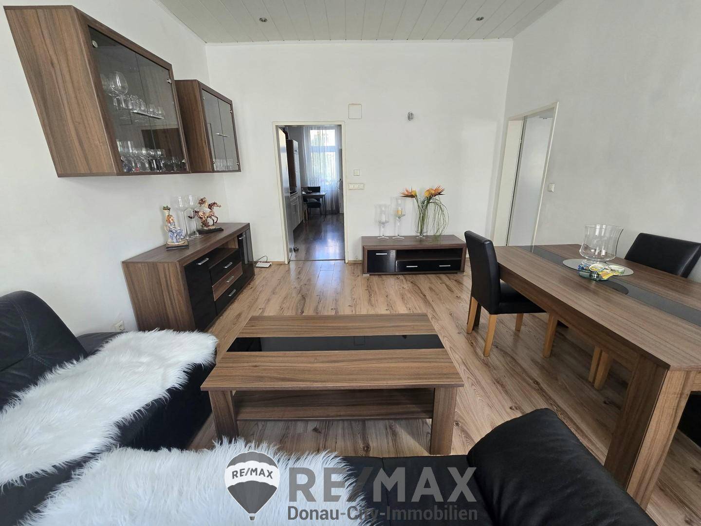 02 Wohnzimmer