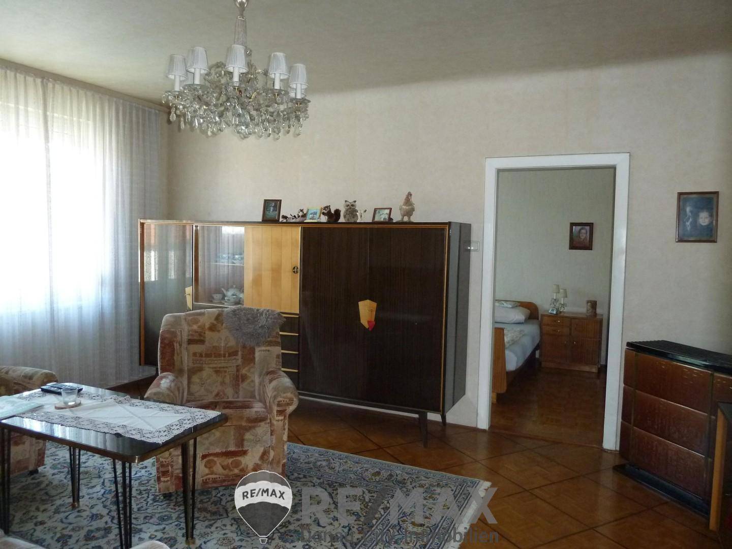 8. Wohnzimmer