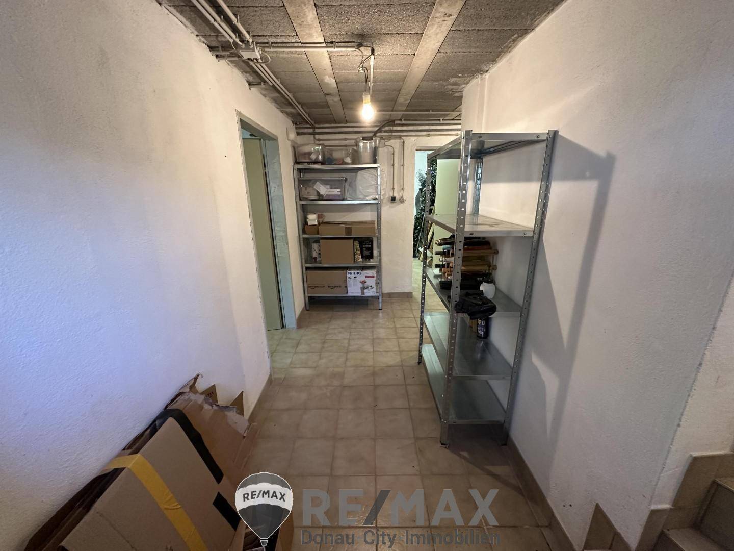 27 Keller