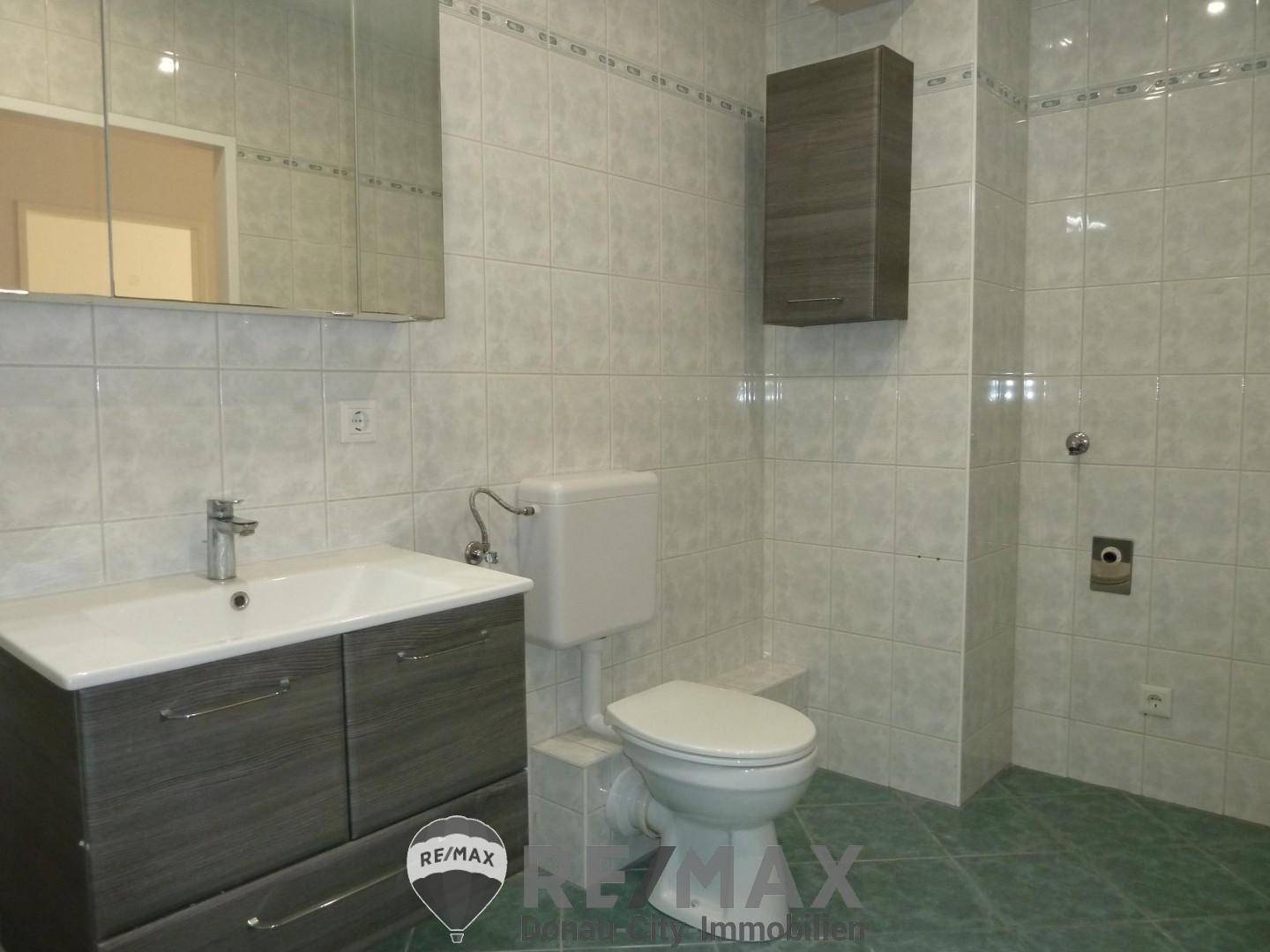 6. Bad + WC