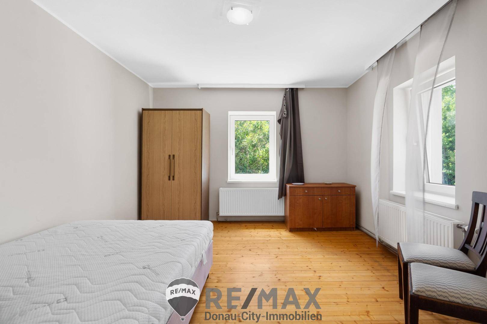 15 Zimmer EG