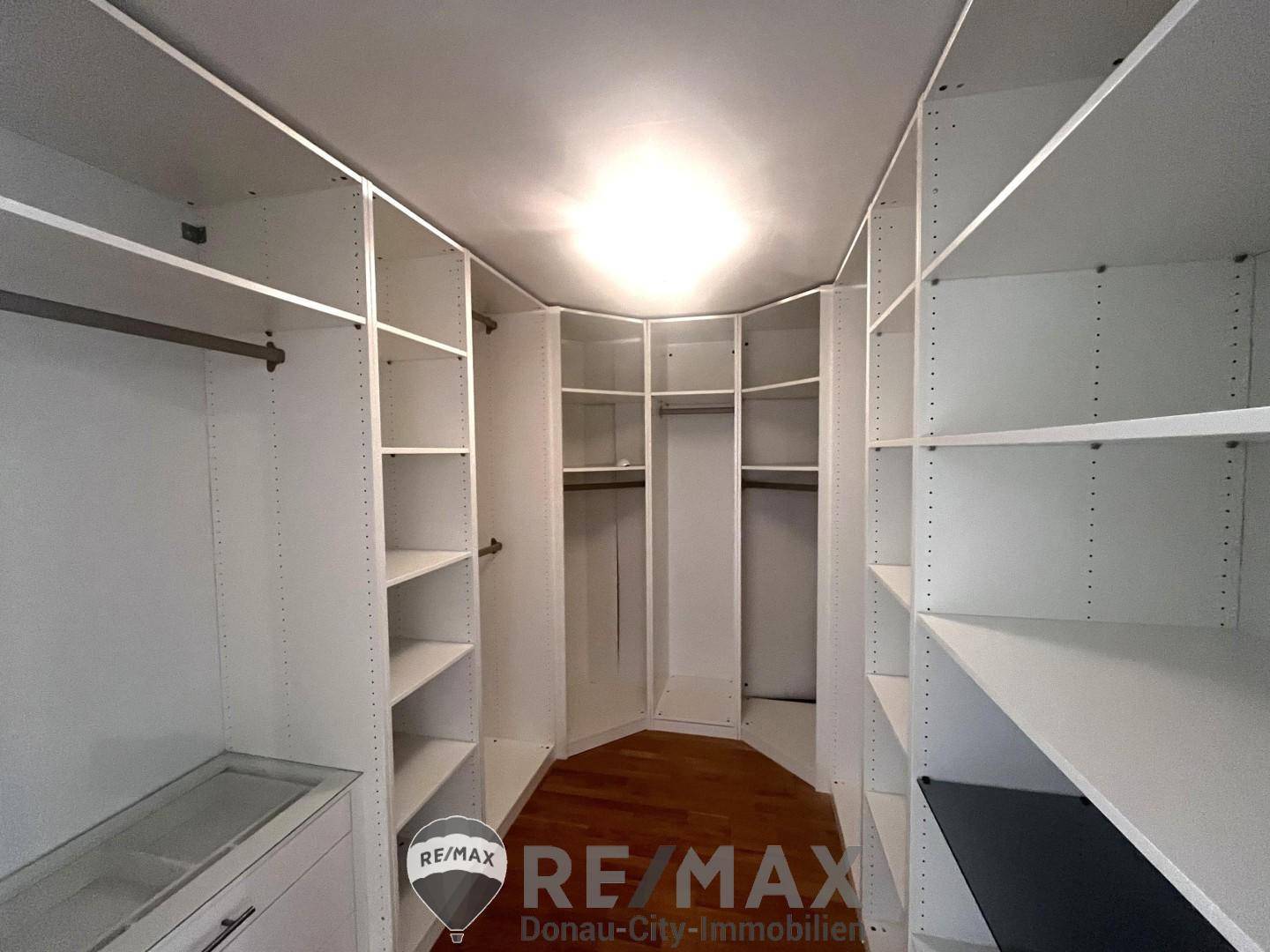26 UG_Garderobe_UG