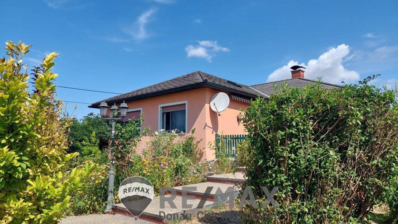 33 Bungalow mit Garten 1220
