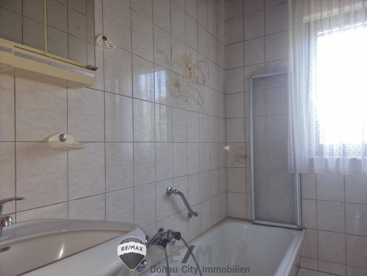 EFH 2104 04 Bad
