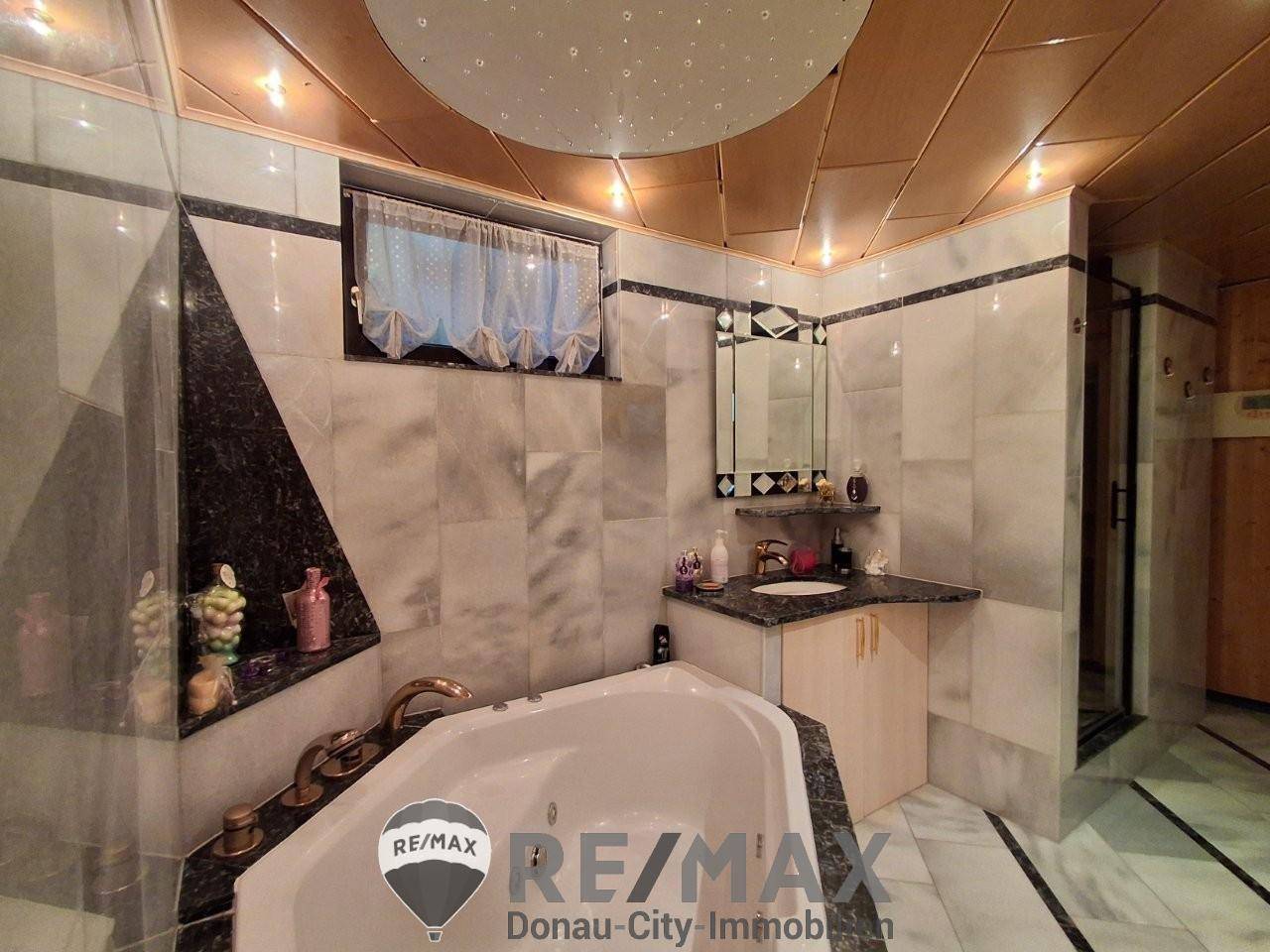 27 Wellnessbereich Keller 1210