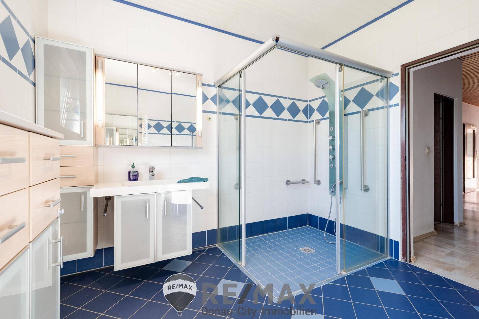 8. Badezimmer