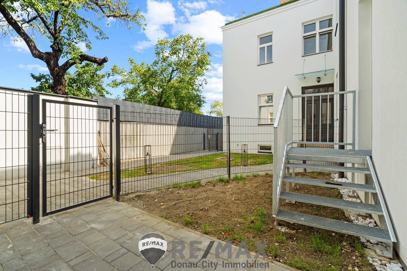 Garten mit Terrasse