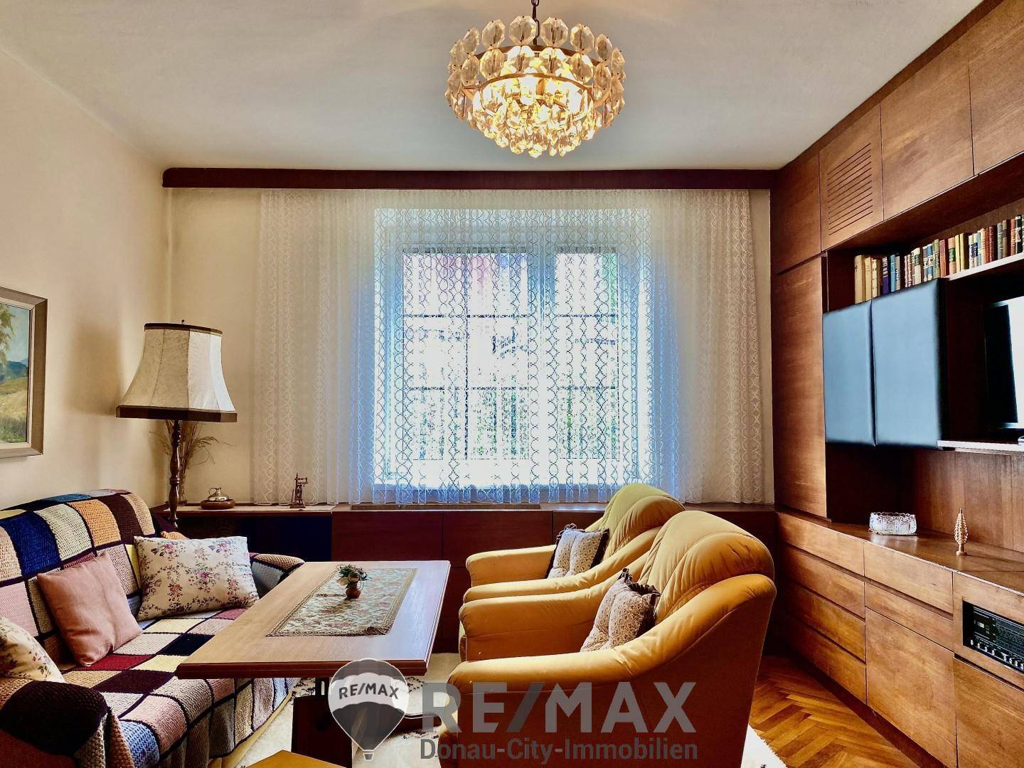 2. Wohnzimmer
