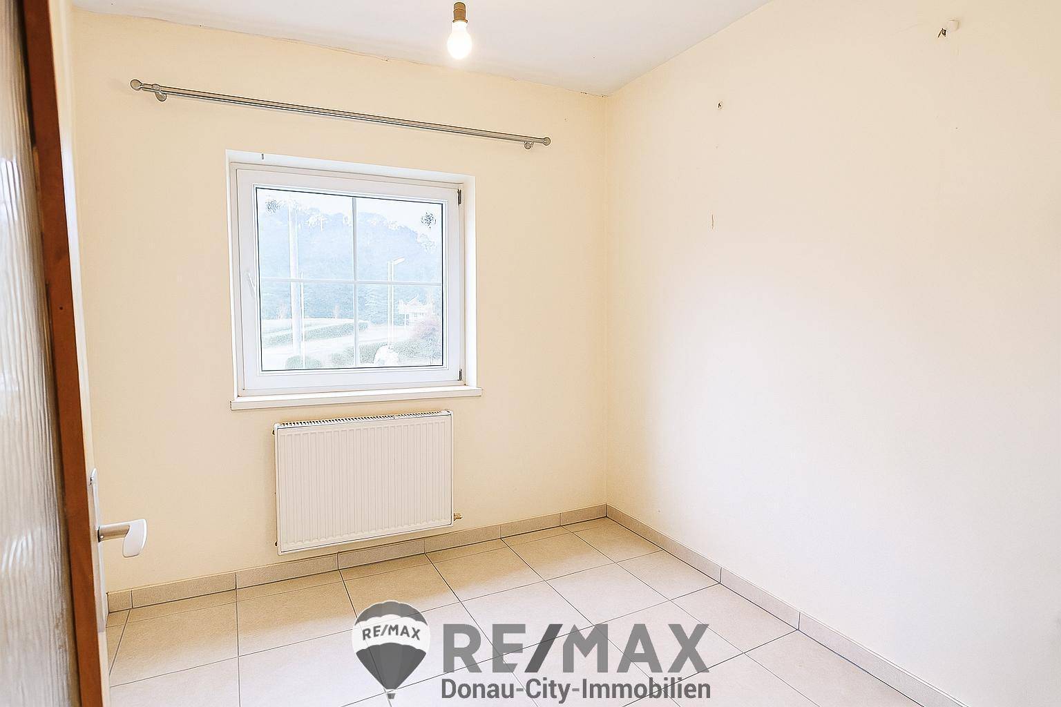 Zimmer ca. 7m² OG Foto bearbeitet