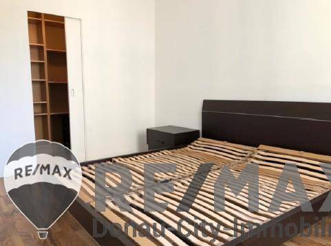 7 Schlafzimmer