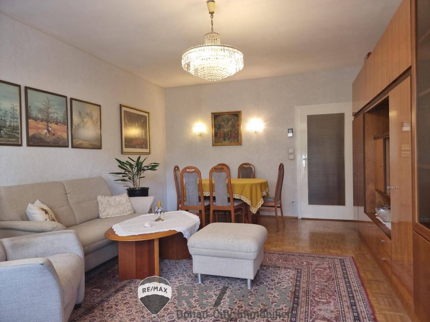 ETW 1220 04 Wohnzimmer