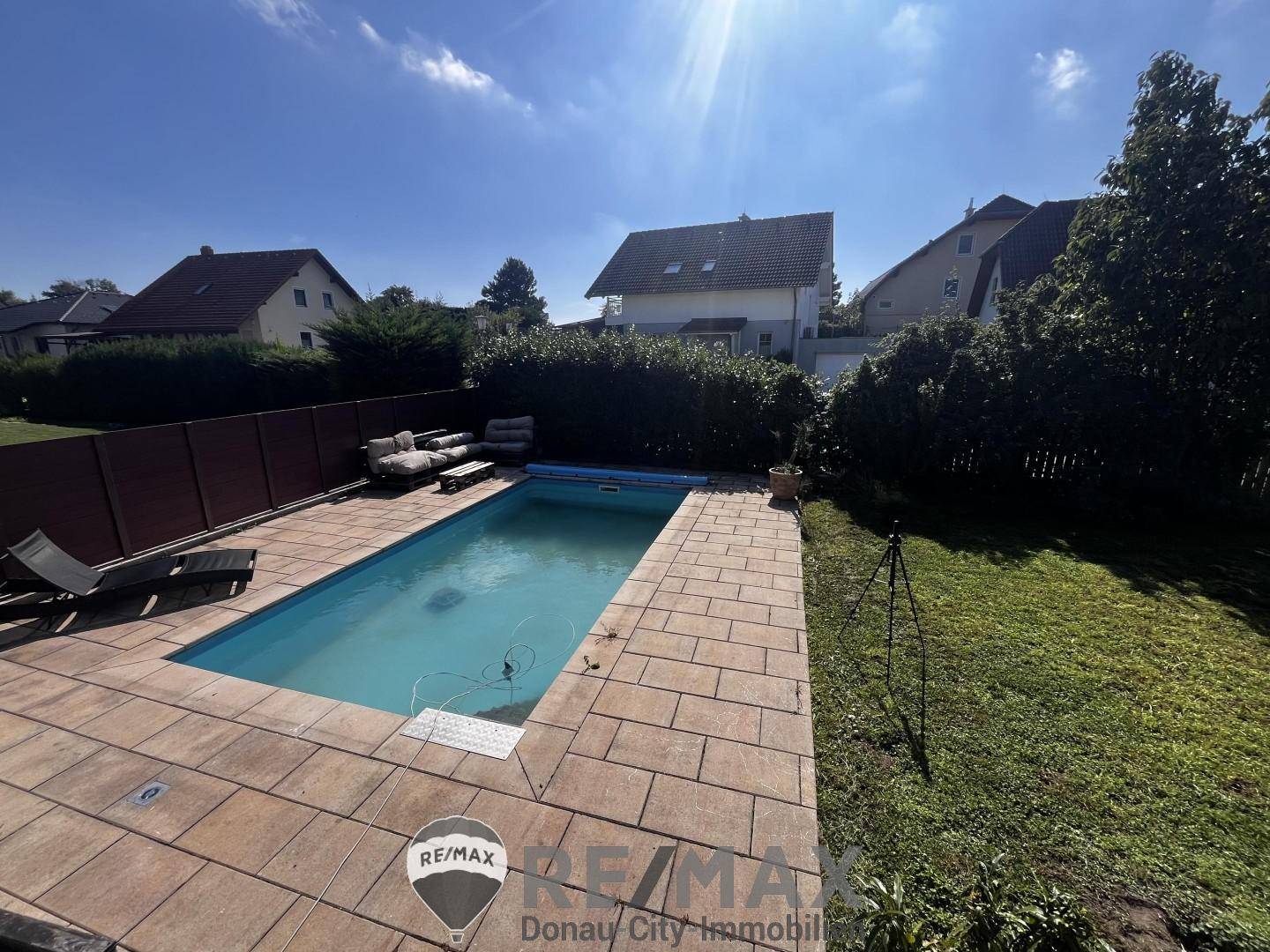 27 Pool