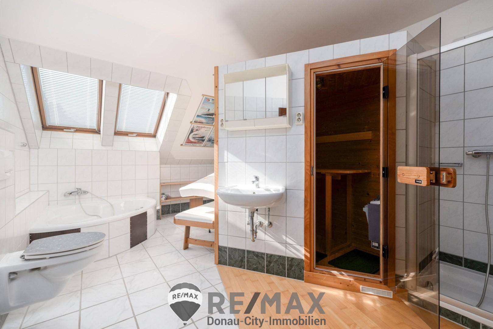 22 Badezimmer OG