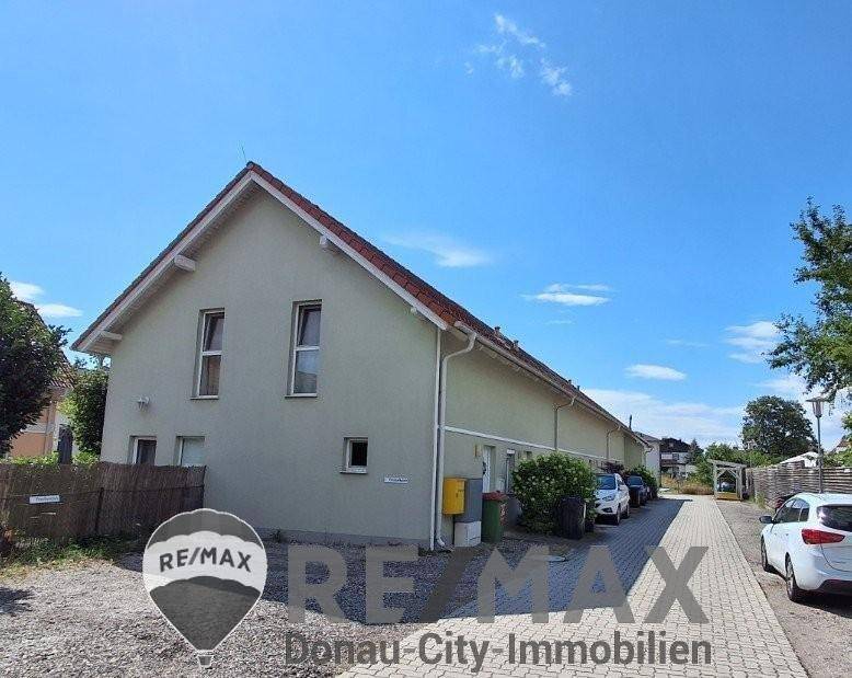 1 Reihenhaus Dt. Wagram
