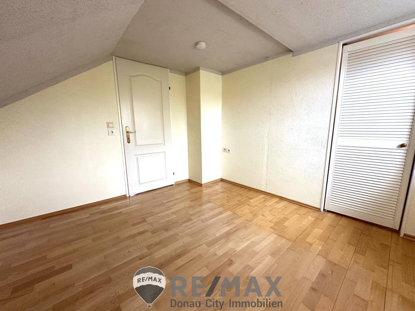 18 Zimmer 2 - OG