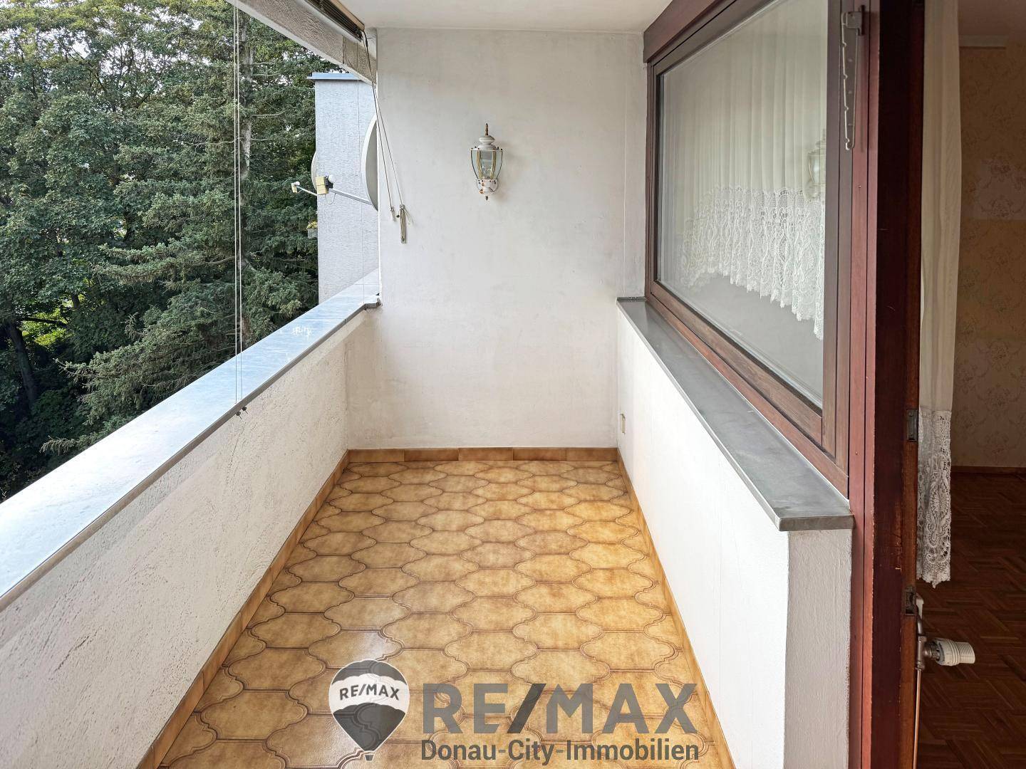 08 Loggia