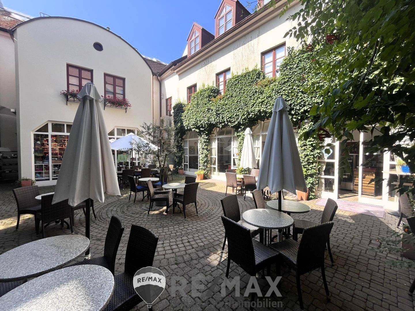 20 Gastgarten_Innenhof