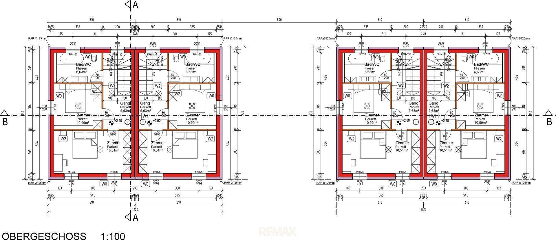 Grundriss des Obergeschosses mit Schlafzimmern und Bädern für zwei separate Wohneinheiten.