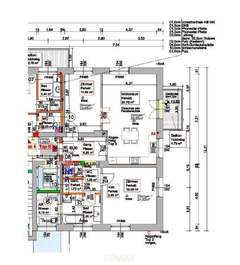 Detaillierter Grundriss mit mehreren Zimmern, Bädern, Abstellraum und Balkonen.
