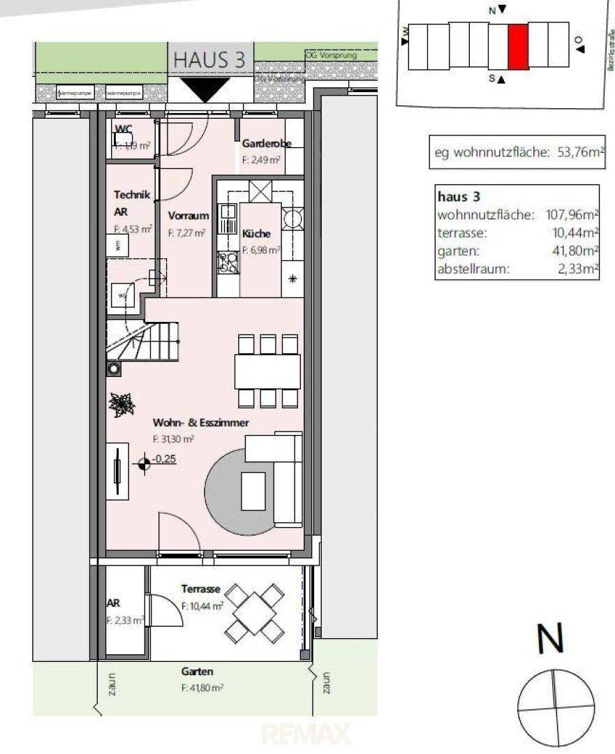 Grundriss des Erdgeschosses von Haus 3 mit Wohn-Esszimmer, Küche, Terrasse und Garten.