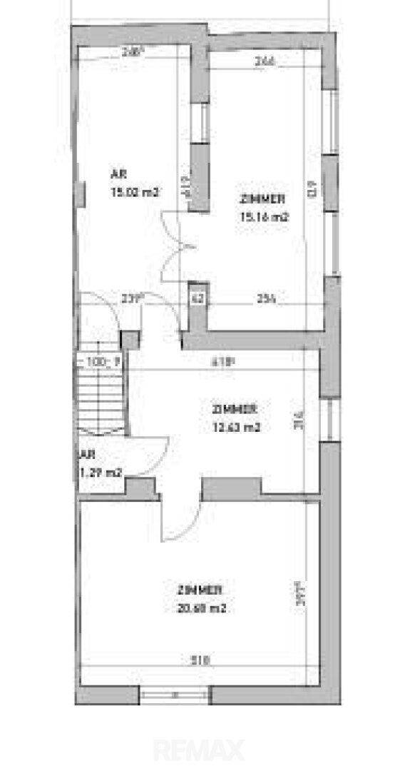 Grundriss des Obergeschosses mit drei Zimmern und einem Abstellraum.