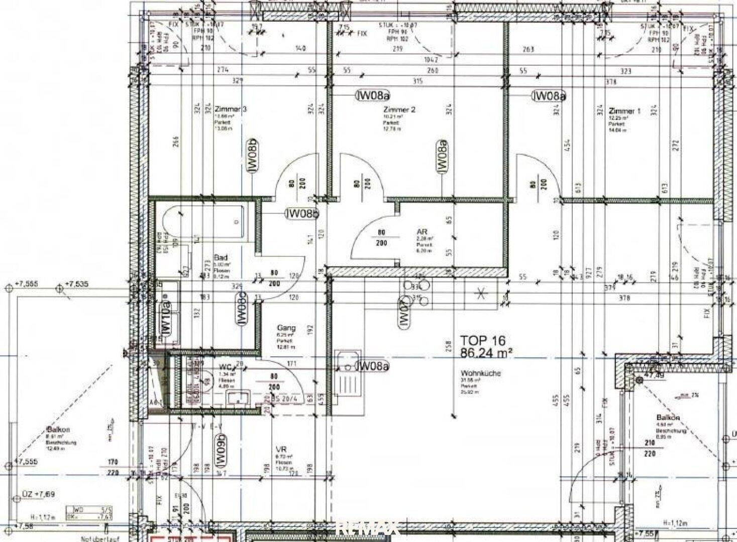 Detaillierter Grundriss einer Wohnung mit drei Zimmern, Wohnküche und Balkon.