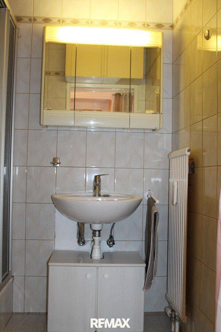 ETW 2115 Ernstbrunn - Badezimmer