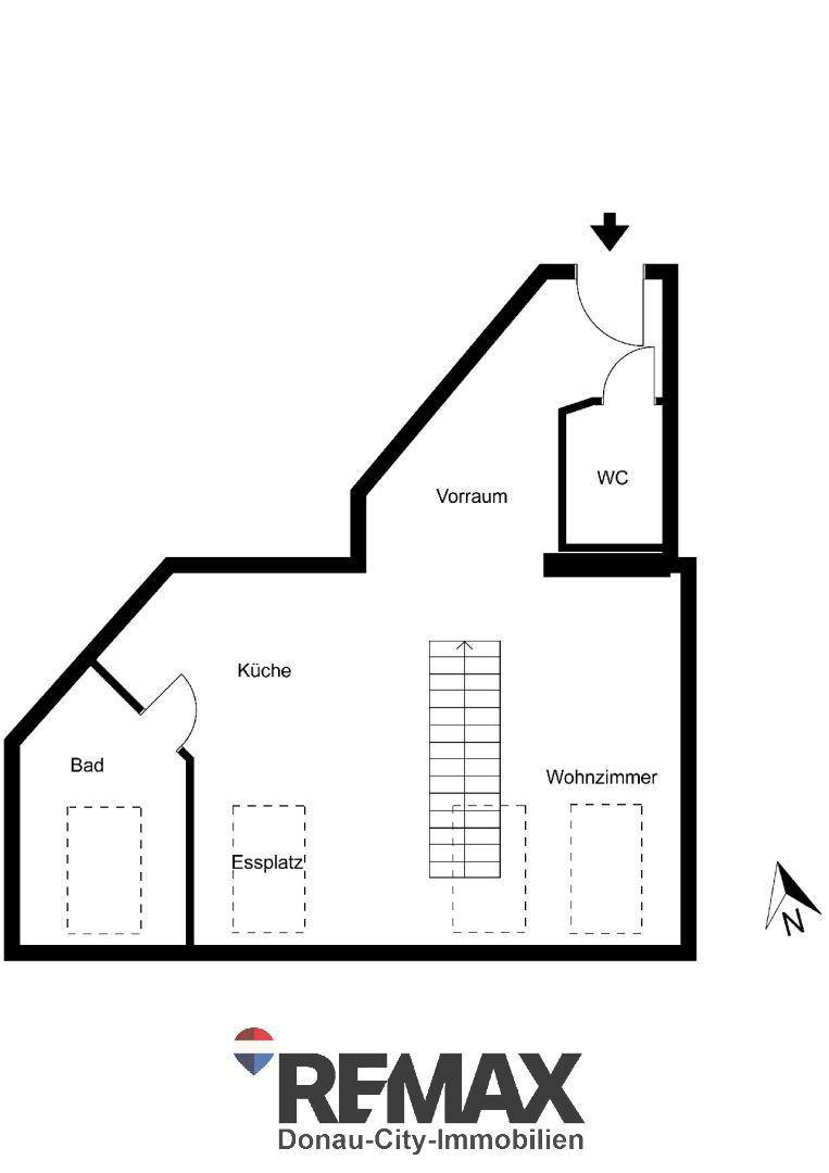 Grundriss der unteren Ebene mit offener Küche, Essplatz, Bad, WC und Wohnzimmer.