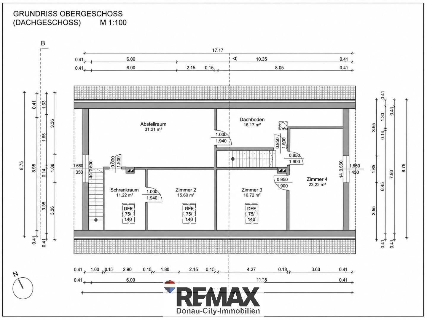 Detaillierter Grundriss des Obergeschosses mit Dachschrägen und Raumaufteilung.