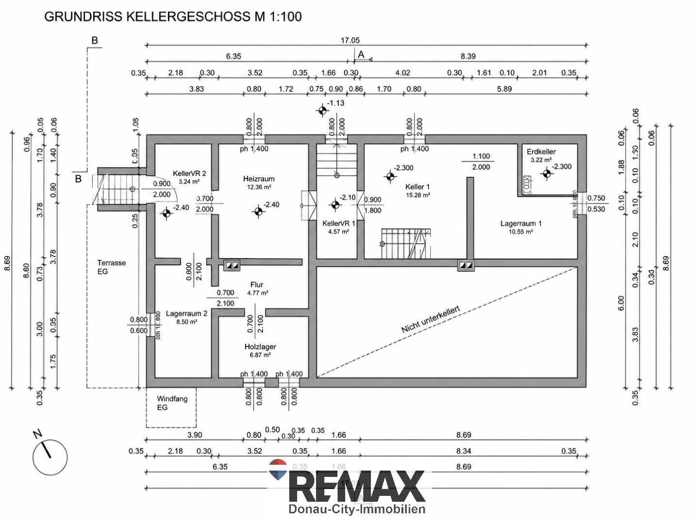 Detaillierter Grundriss des Kellergeschosses mit allen Funktionsräumen und Maßen.