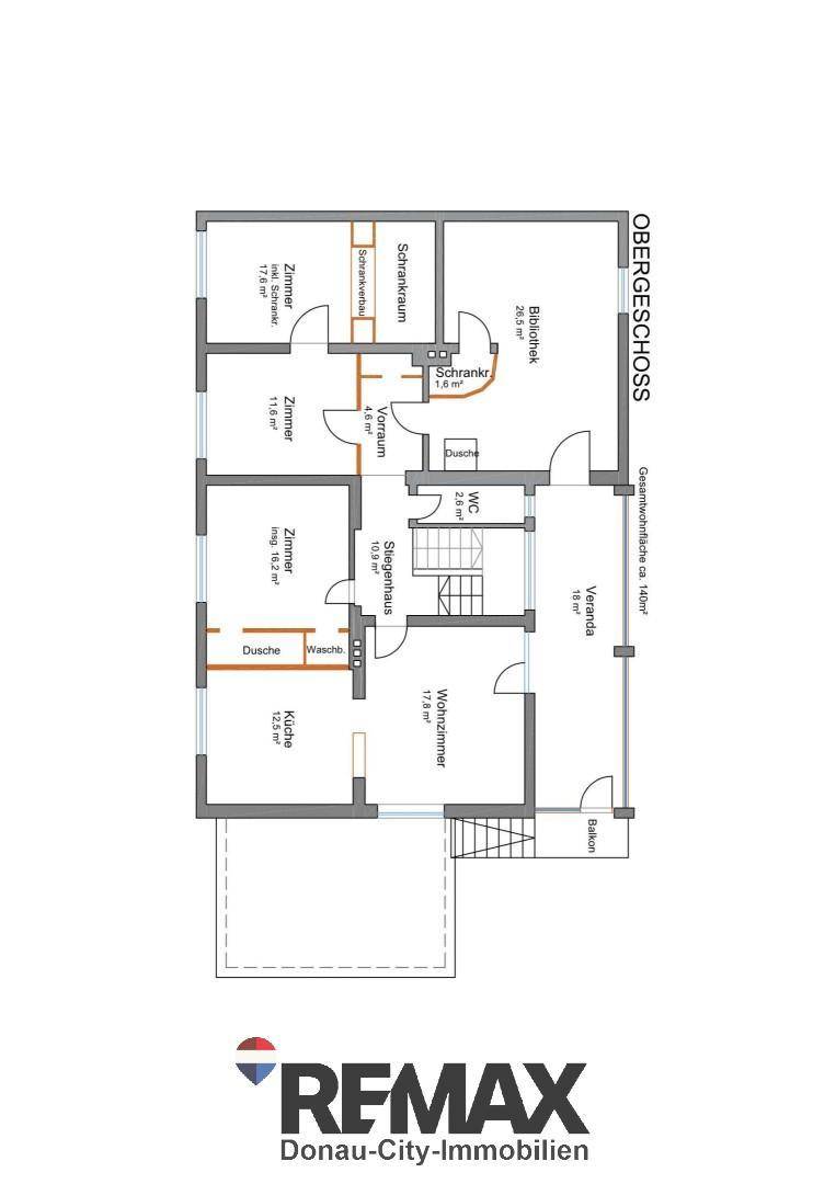 Grundriss des Obergeschosses mit Wohnzimmer, Küche, Bibliothek und Balkon.
