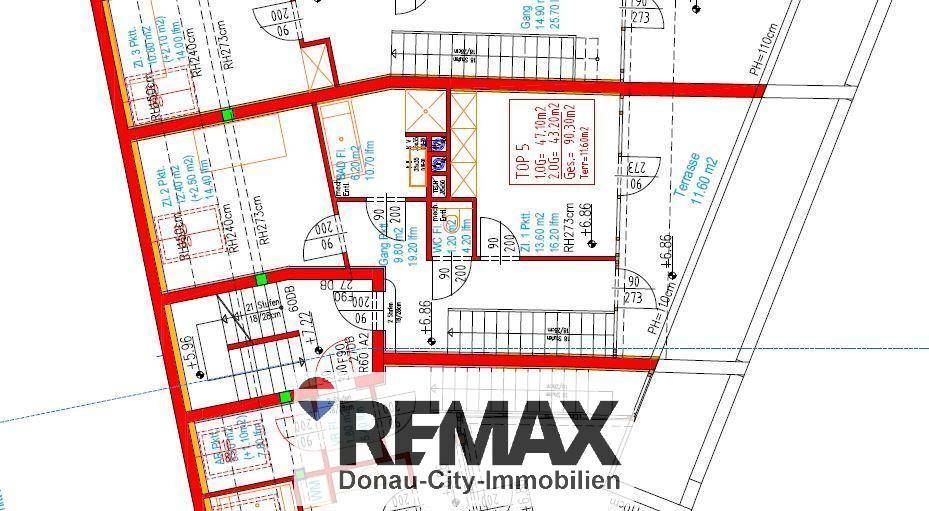 Technischer Grundriss mit detaillierten Abmessungen und Raumbezeichnungen.