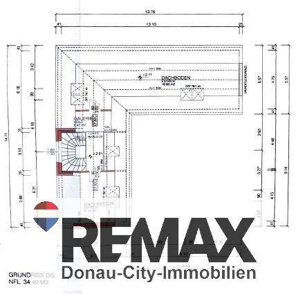 Grundriss des Dachgeschosses mit Galerie und Dachbodenflächen, inklusive Treppenaufgang und Dachschrägen.