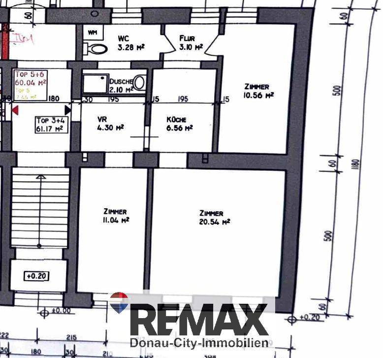 Grundrissplan einer Wohnung mit separater Küche, Bad und WC sowie mehreren Zimmern.