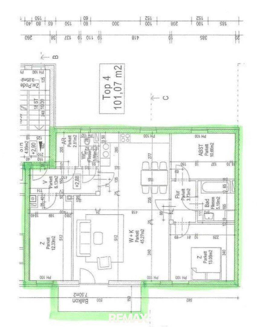 Grundriss der Wohnung Top 4 mit 101,07 m², Balkon und offenem Wohnbereich.