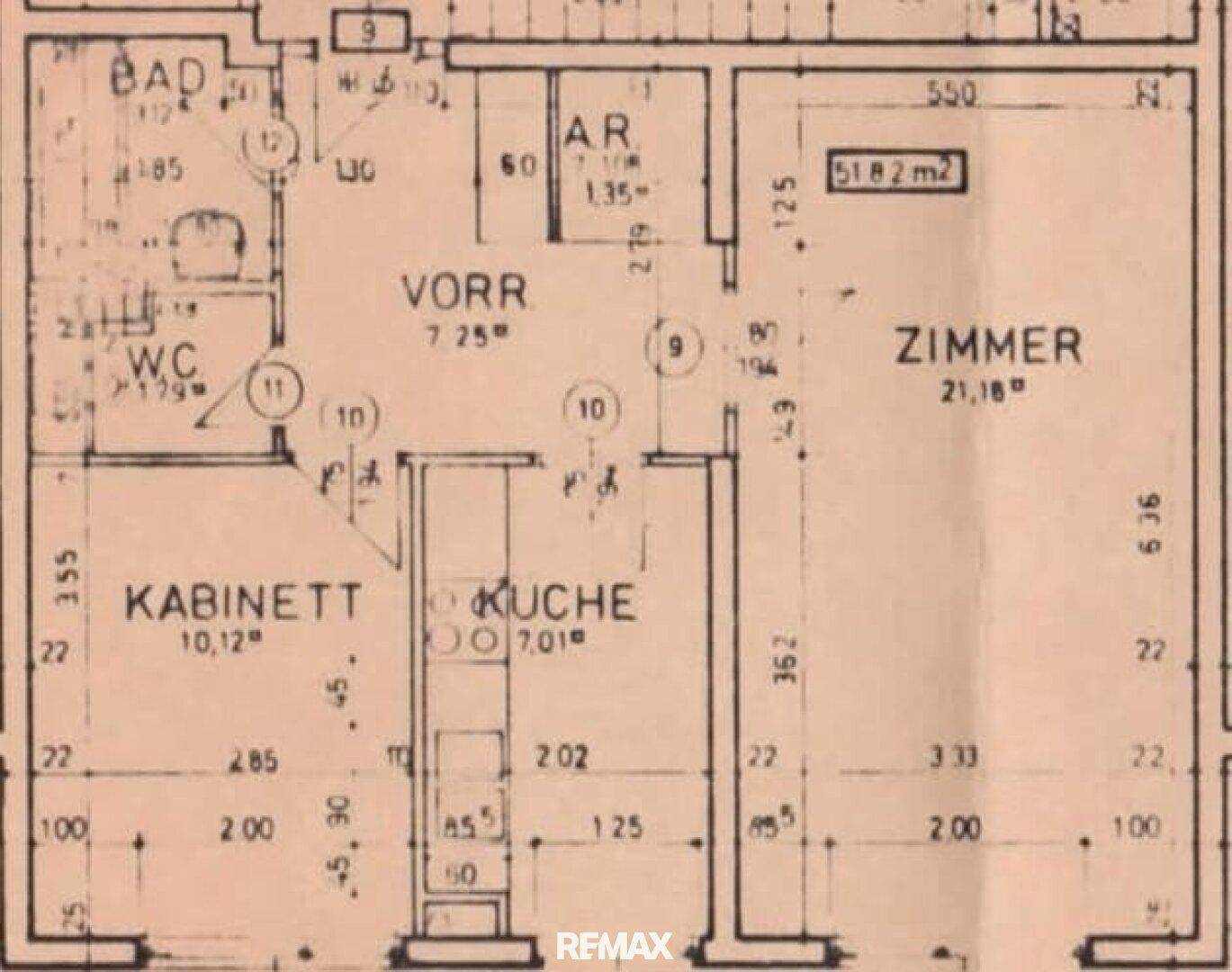 Alter Grundrissplan mit Raumaufteilung für Bad, WC, Vorraum, Kabinett, Küche und Zimmer.