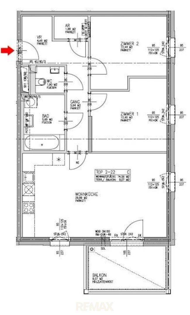Detaillierter Grundriss einer Wohnung mit Balkon, zeigt die Raumaufteilung und Flächenangaben.