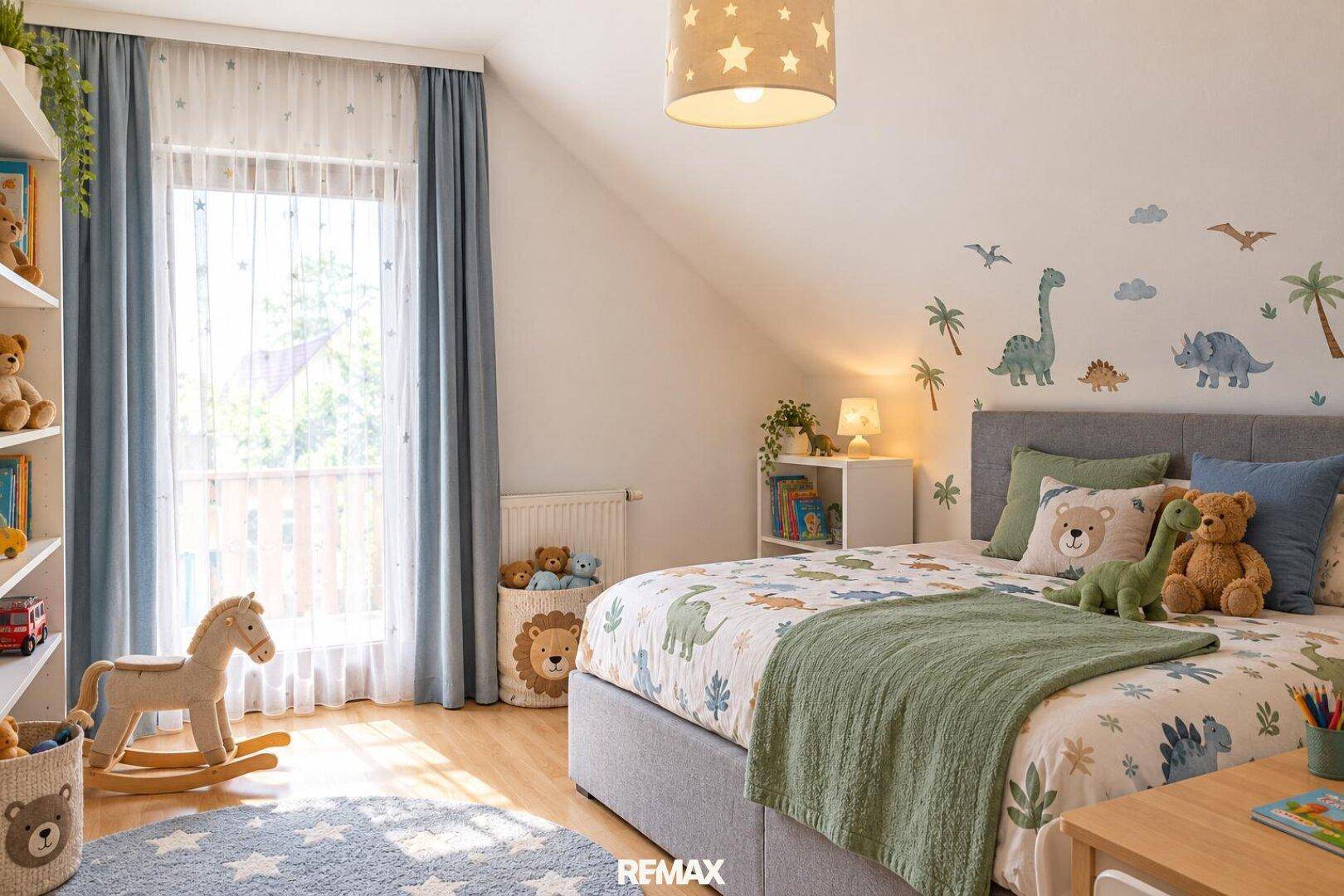 Freundliches Kinderzimmer mit Dinosaurier-Wanddekoration, Bett und Schreibtisch.