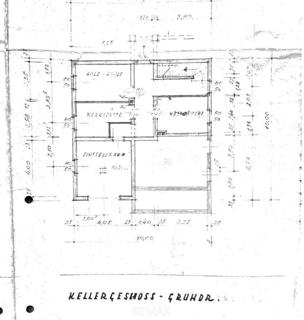 Handgezeichneter Grundriss des Kellergeschosses mit Werkstatt und Abstellraum.