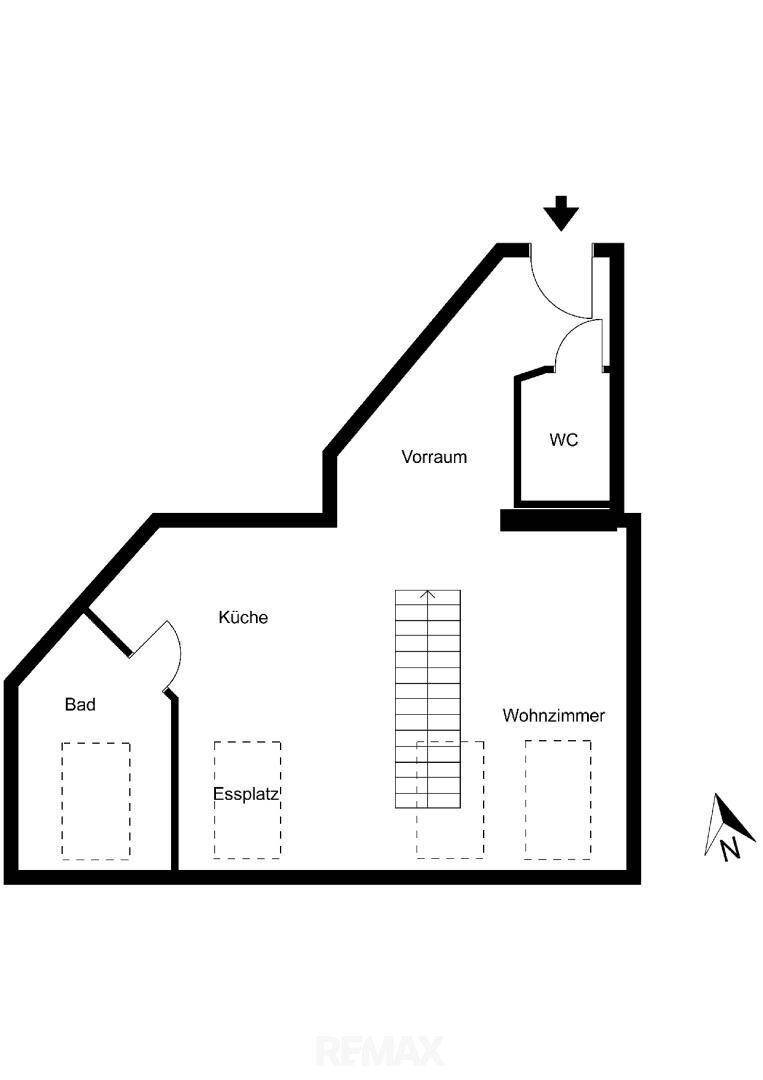Grundriss der unteren Ebene mit Wohnzimmer, Küche, Essplatz, Bad und separatem WC.