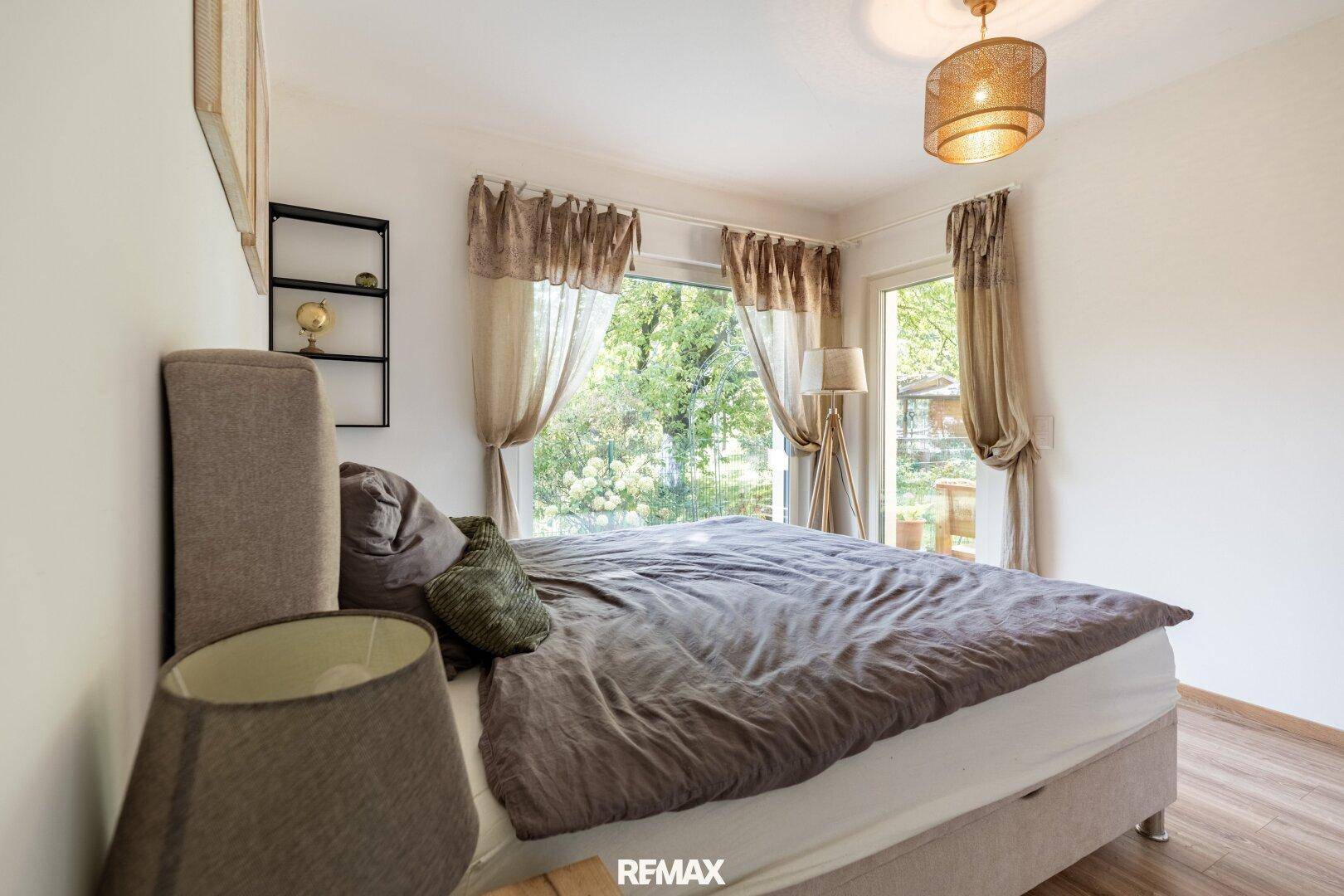14 Schlafzimmer