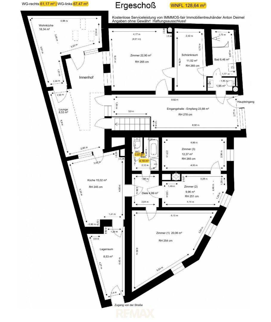 Grundriss des Erdgeschosses mit Wohnküche, mehreren Zimmern, Bad, WC und Innenhof.