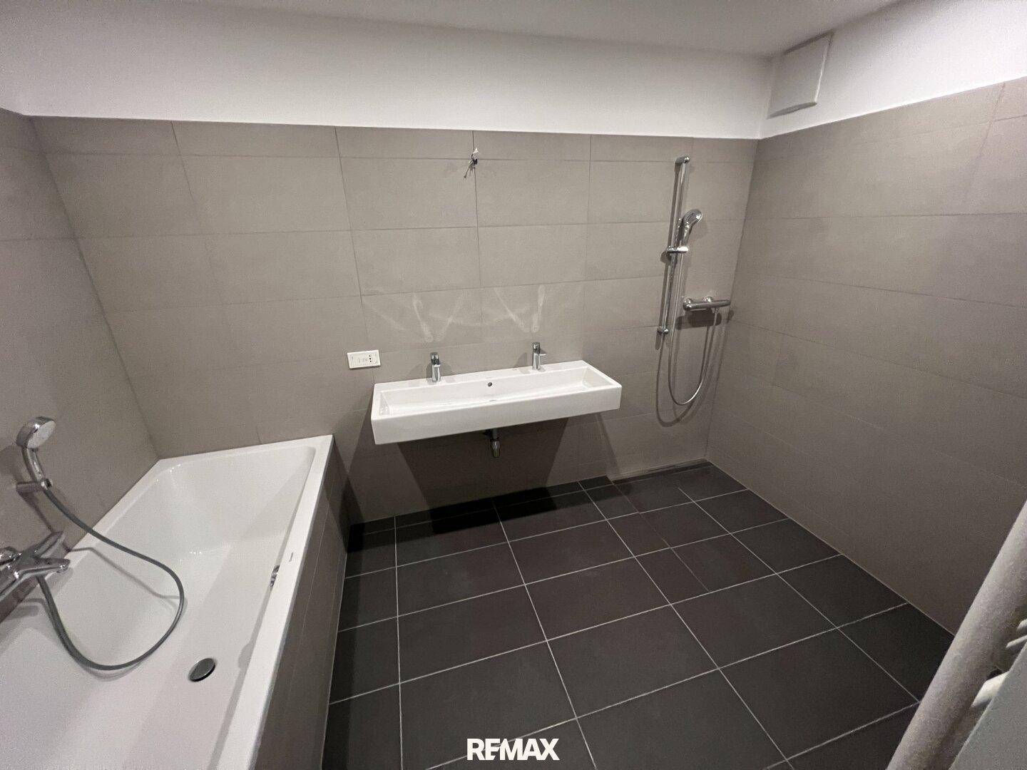 MTW 1230 Wien