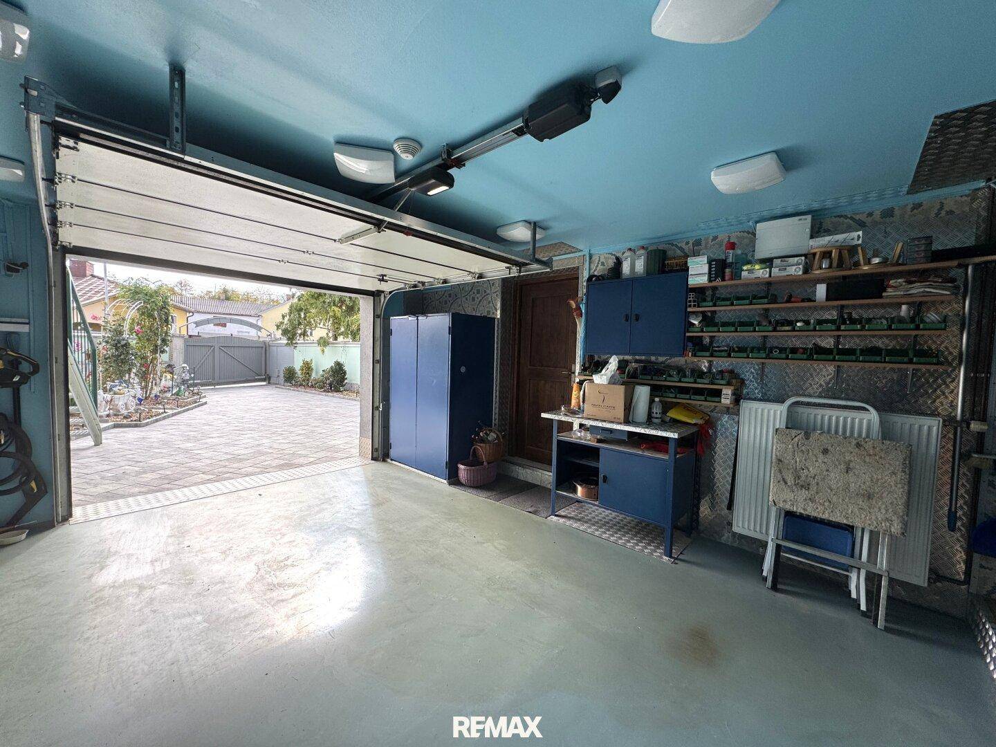 55 Garage