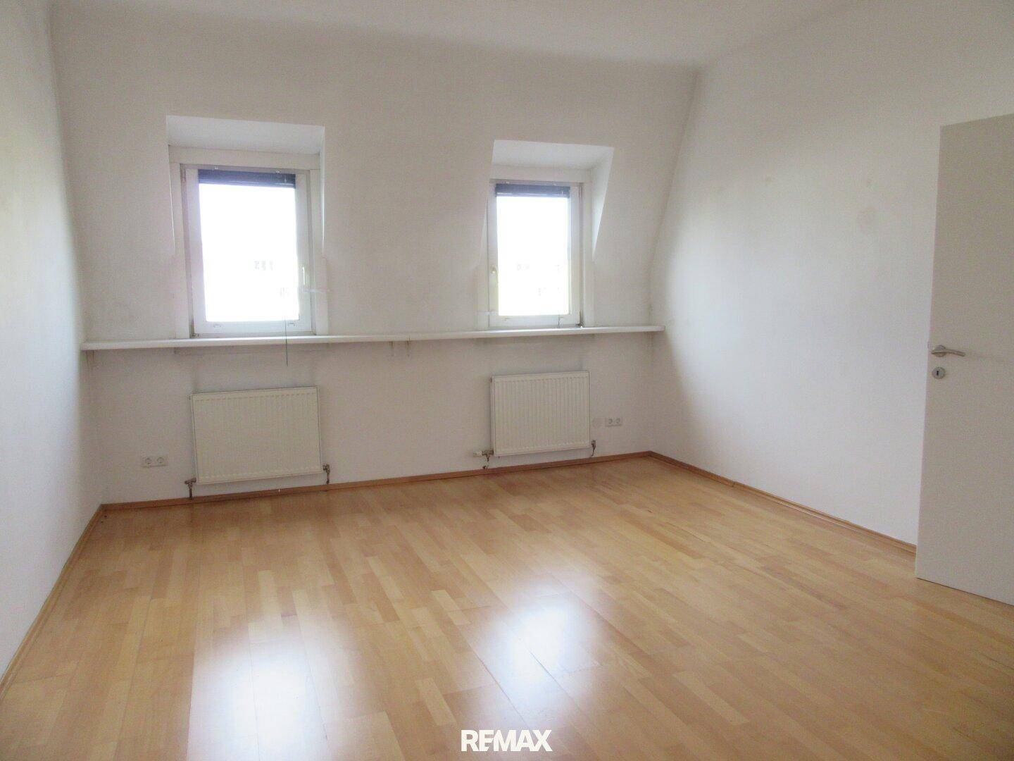 Zimmer mit ca. 21m²
