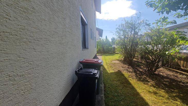 Zweifamilienhaus mit großem Keller, Garten und Carport-nur wenige Minuten von Klagenfurt entfernt. - More